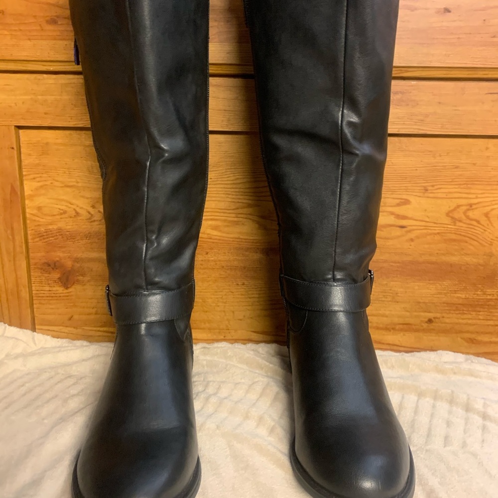 Torrid size 10 wide Black leather calf boots nib